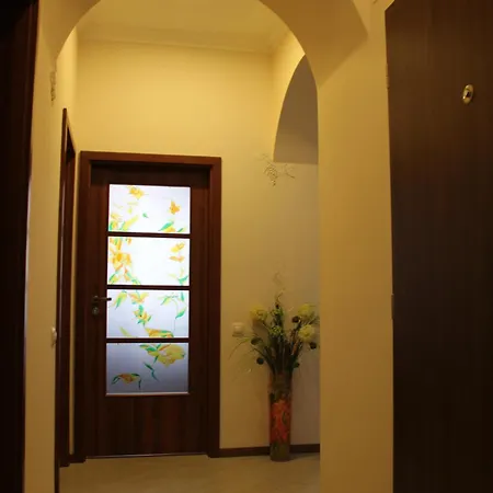 Jurincom Apartment